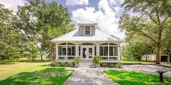 11090 Pointe Aux Chenes Road