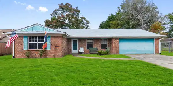 16208 Linten Drive