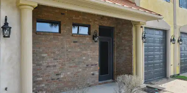 313 Capri Place