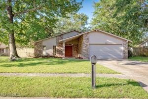 2821 Lawnwood Drive