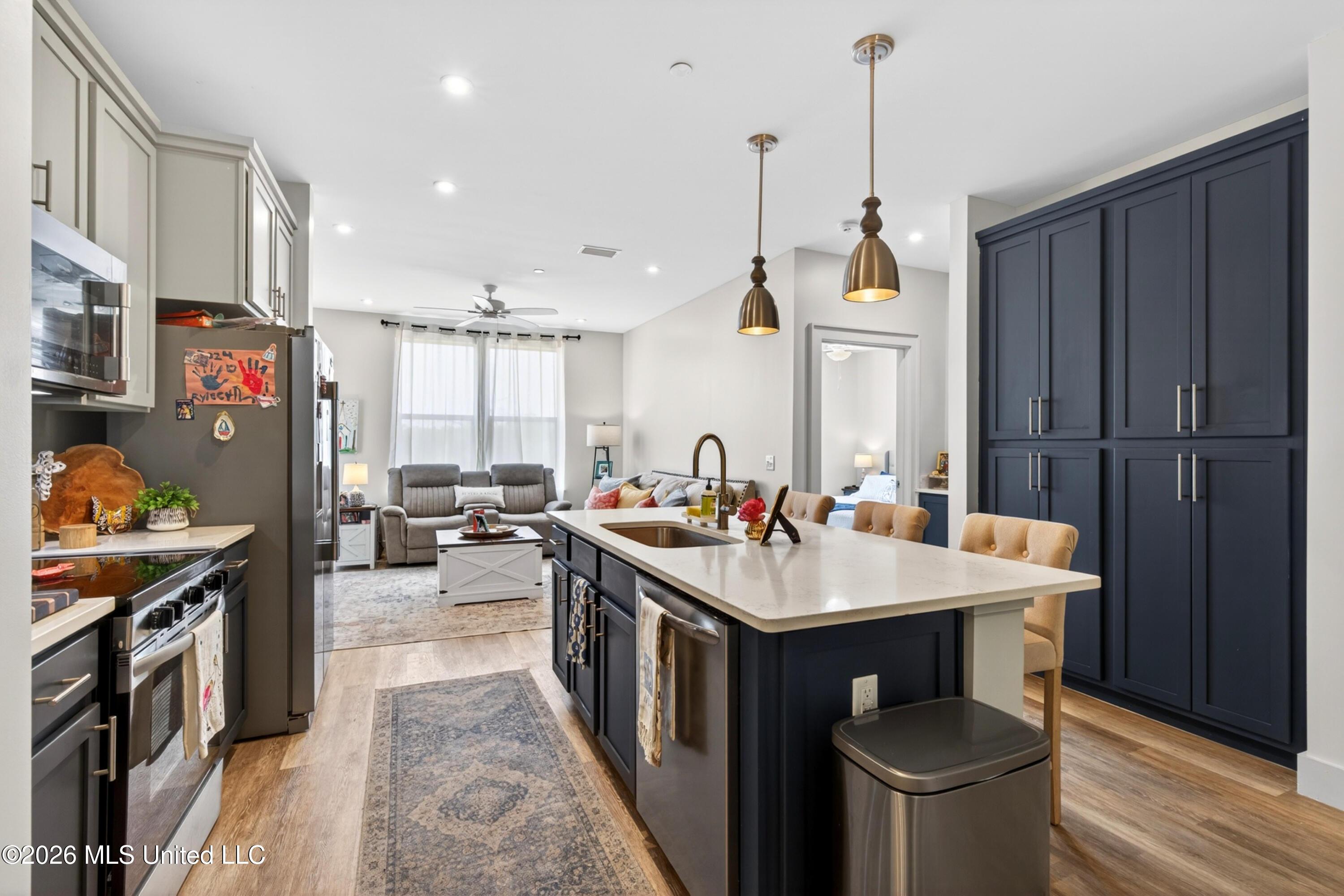 Image 3: InletCondominiums236-4