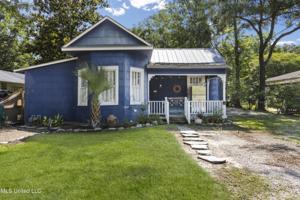 610 General Pershing Avenue