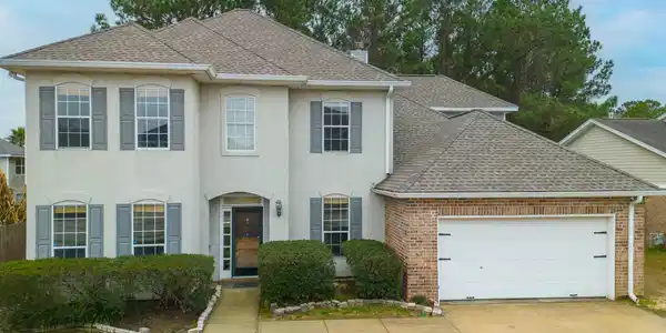 1561 Applewood Court