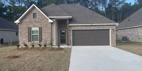 870 Leeward Drive
