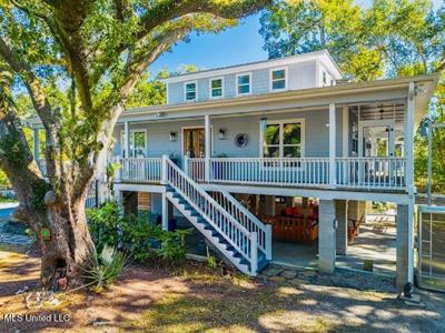 138 Saint Charles Street