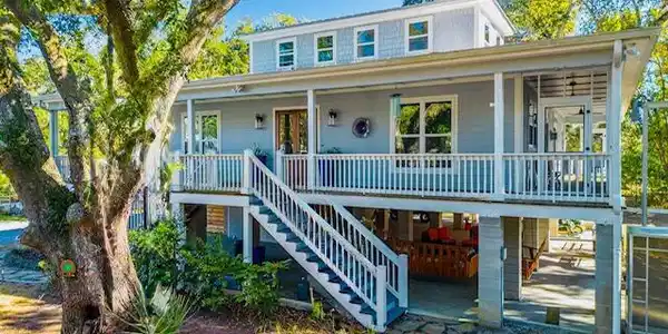 138 Saint Charles Street