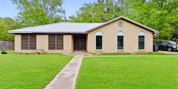 123 La Branche Avenue
