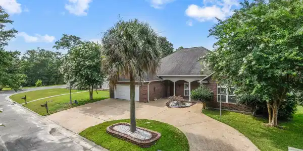 3526 Bramblewood Circle