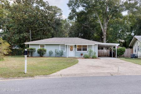 124 Hickory Drive