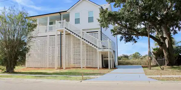 123 Markham Drive