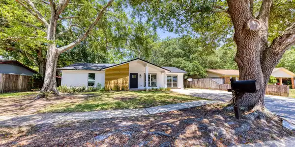 2812 Lawnwood Drive