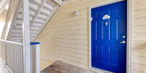 2421 Beachview Drive