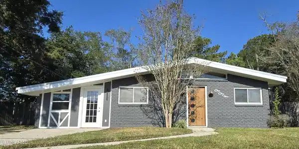 115 Sunhaven Drive