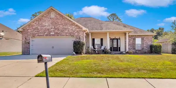 112 Brackish Place