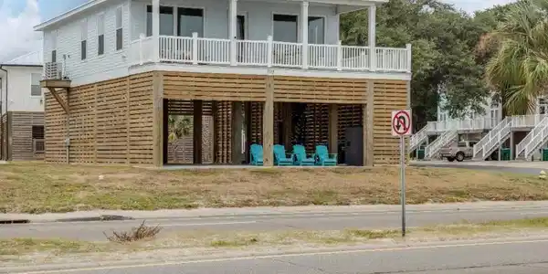100 E Beach Boulevard