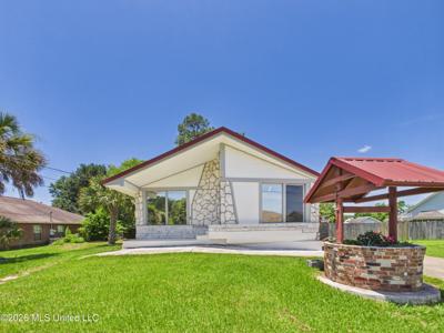 3605 N 9th Street