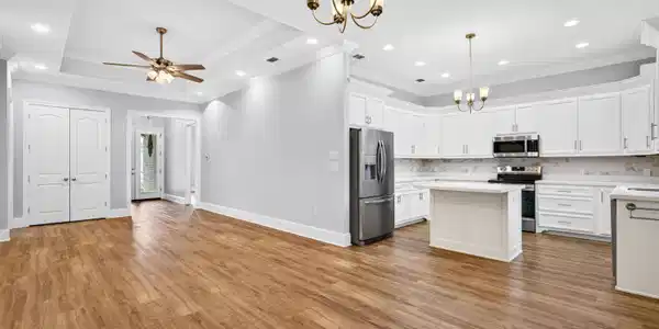 Image 3: 87007BeauxVueCt-9