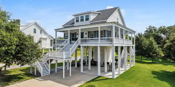 102 Bienville Drive