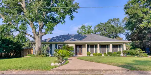 306 Southern Circle