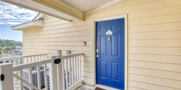 2421 Beachview Drive
