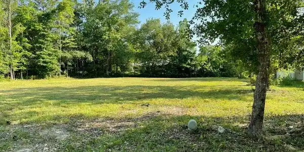 128 Oaks Boulevard