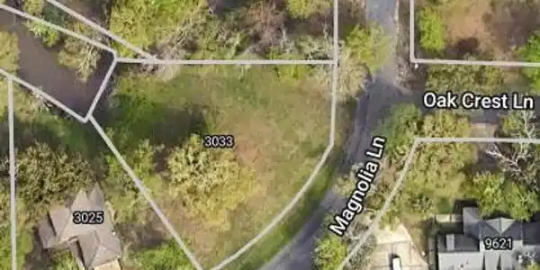 Image 4: Aerial top