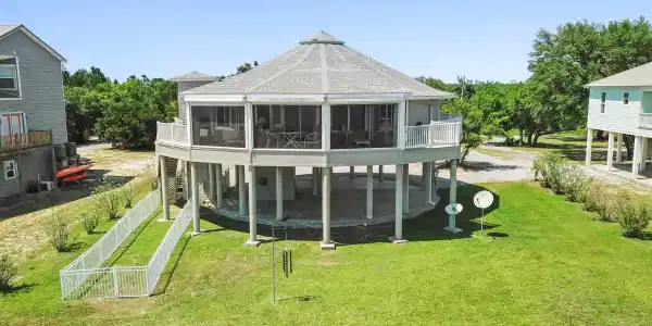 7607 Belle Fontaine Drive