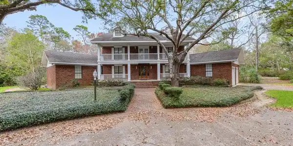 3712 Townsend Road