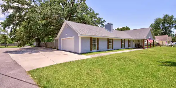 Image 4: 4