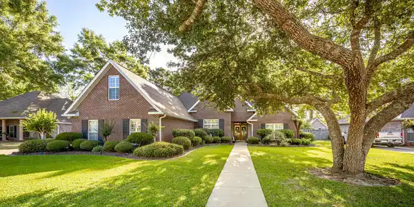 812 Canebrake Drive
