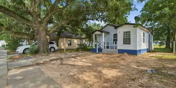 Image 4: 4-web-or-mls-_ELV5754