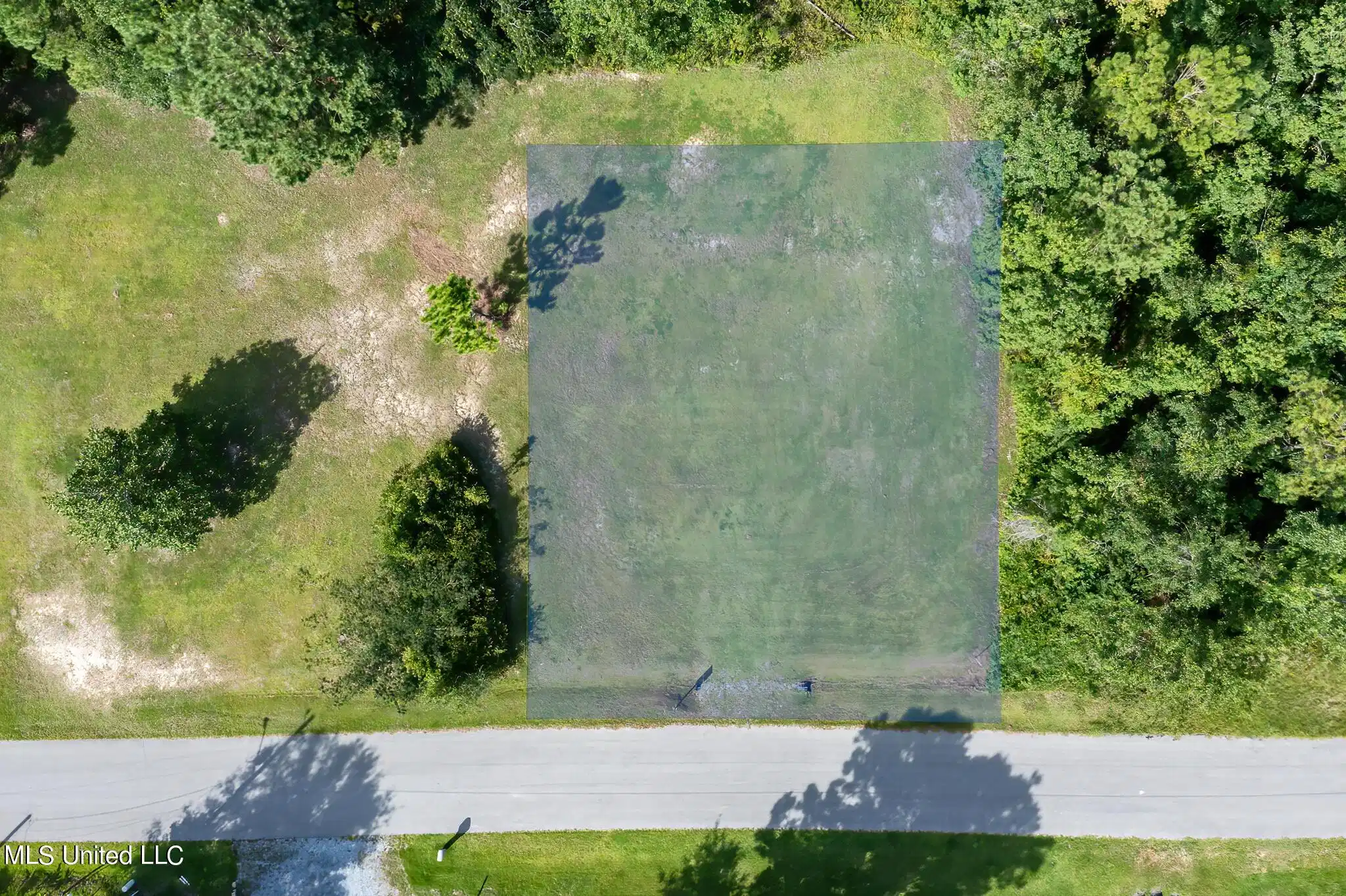 Image 1: Lot 27