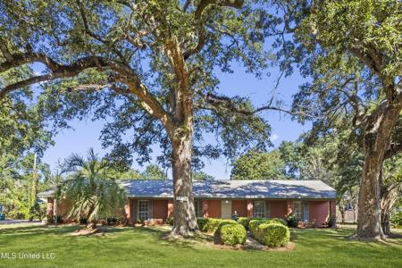 1509 E Second Street