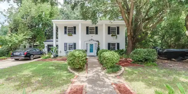 2512 Randall Drive