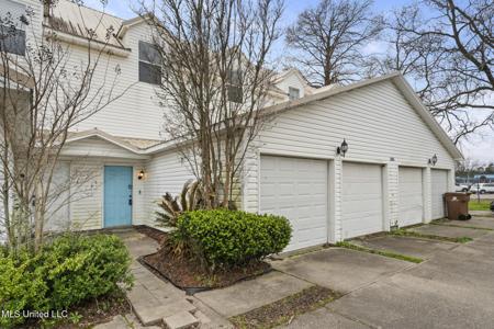 1805 Irish Hill Drive