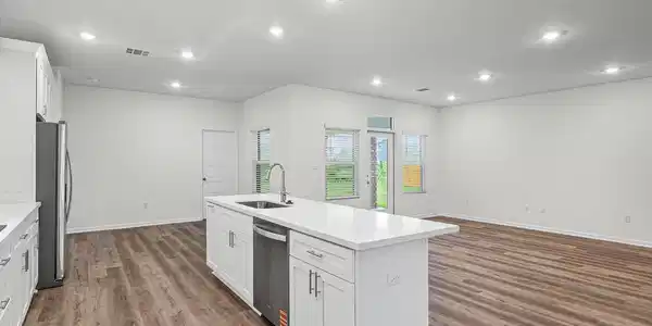 Image 2: Brooks Kitchen and Breakfast Nook