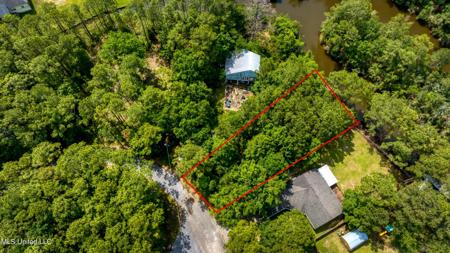 Lot# 82 Windward