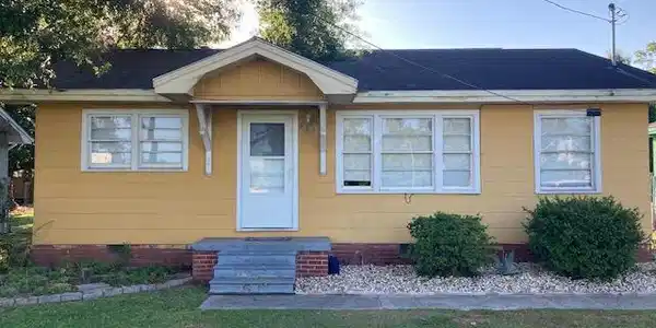 828 Hubert Avenue