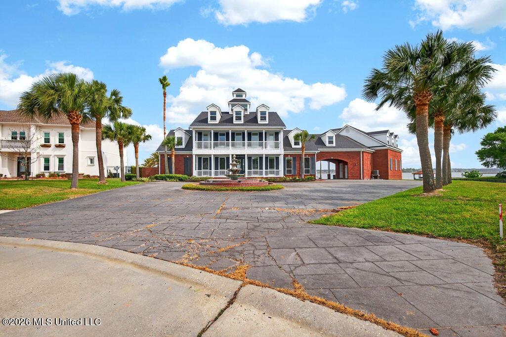 Image 2: 489JordanDr-1