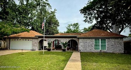 206 Boggs Circle