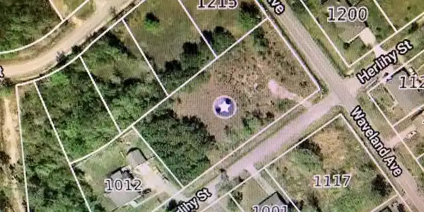 0 Waveland Av & Herlihy St