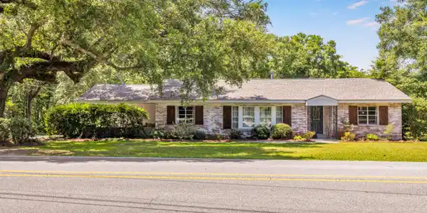 600 Graveline Road