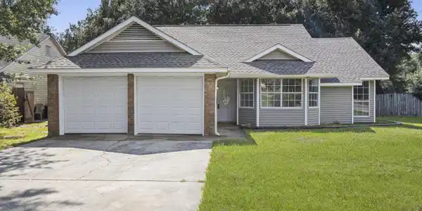 92 Hunter Drive