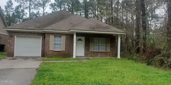 6228 E Oktibbeha Street