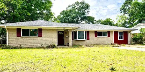 1711 James Madison Drive