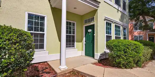 2252 Beach Drive