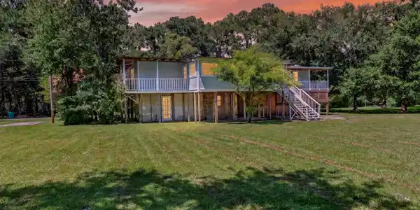 Image 3: 10415PinOak-12