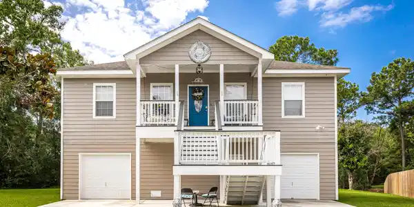 16005 Peach Tree Drive