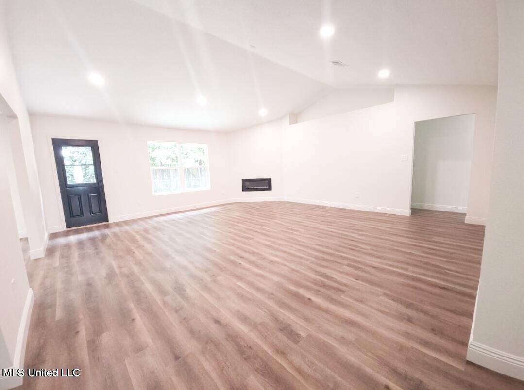 Image 3: 20250502170439801384000000-o