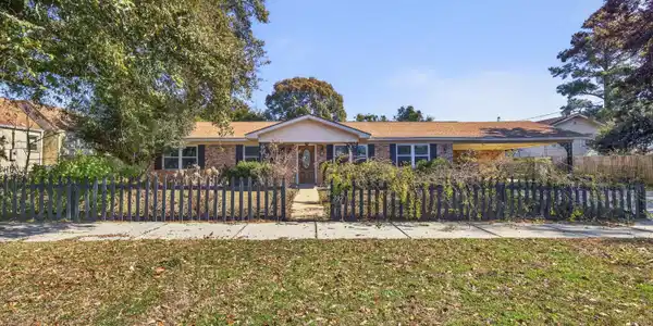 392 Porter Avenue